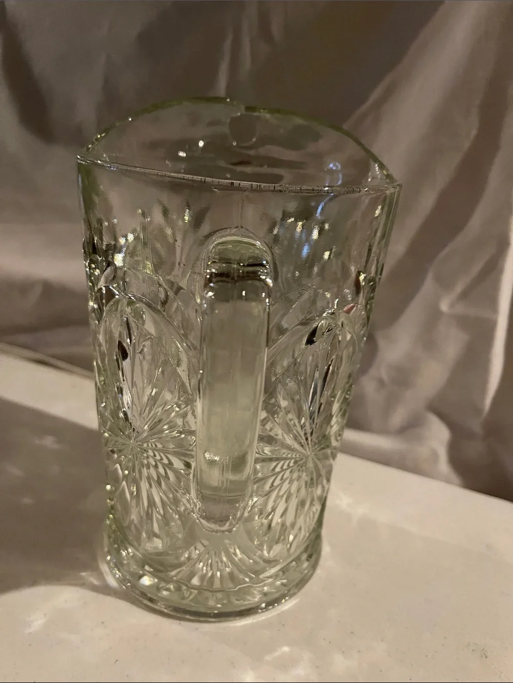 Vintage Anchor Hocking Medallion Glass Pitcher • Water Jug Ice Lip